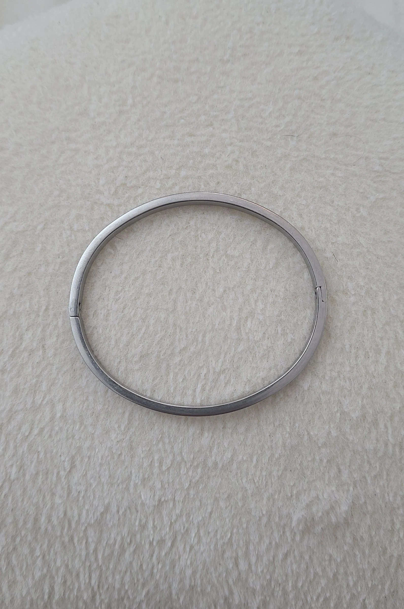 Silver-Tone Bangle – photo 6